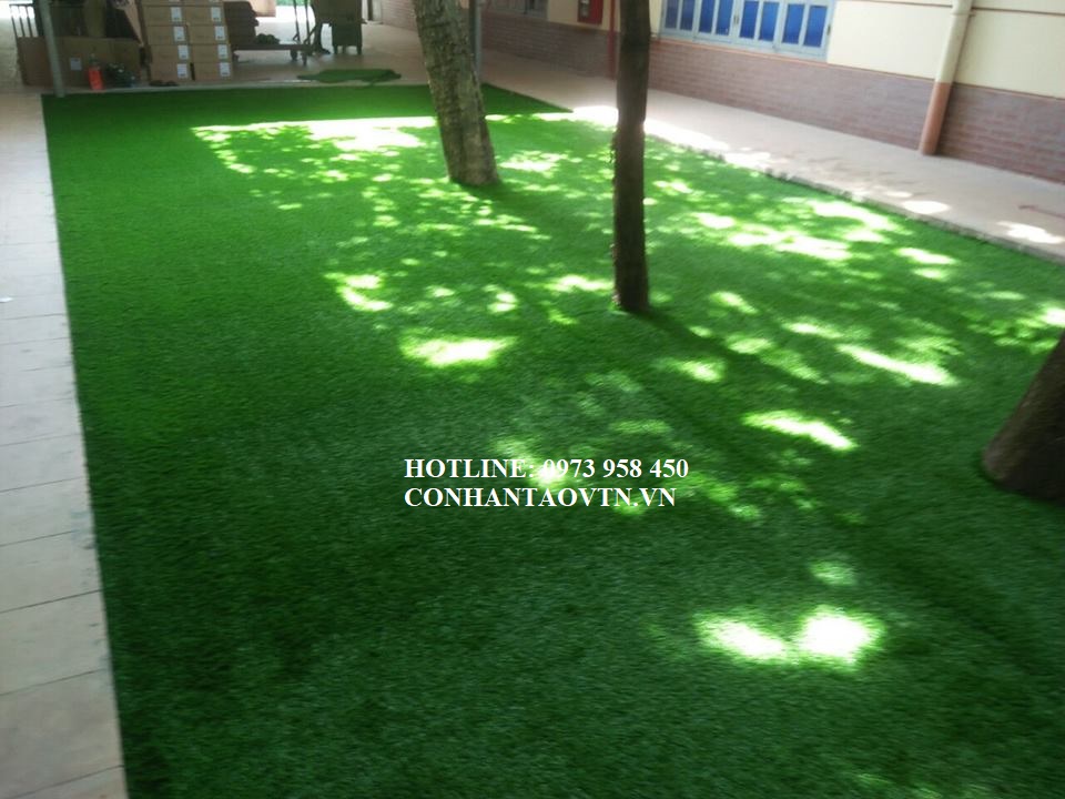 cỏ nhân tạo sân chơi
