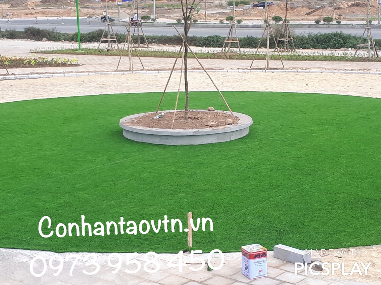 cỏ nhân tạo sân chơi